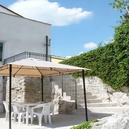 Casa Elvira Basilico Holiday home