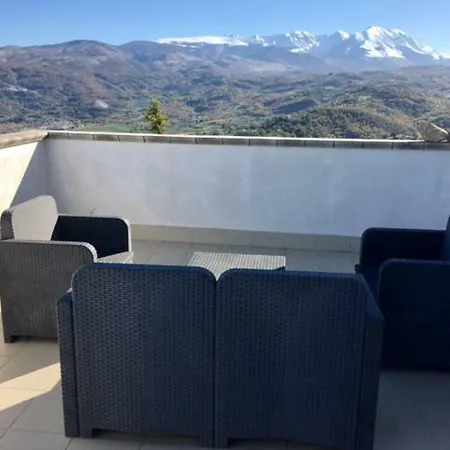 Casa Elvira Basilico * San Valentino in Abruzzo Citeriore